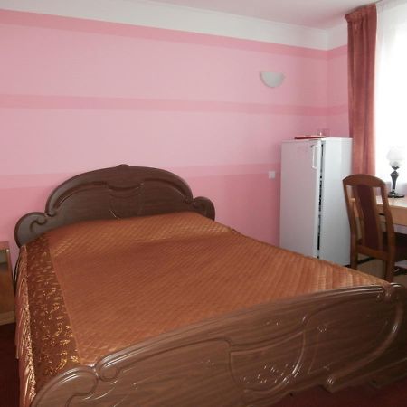 Hotel Muhavets Pruzhany エクステリア 写真