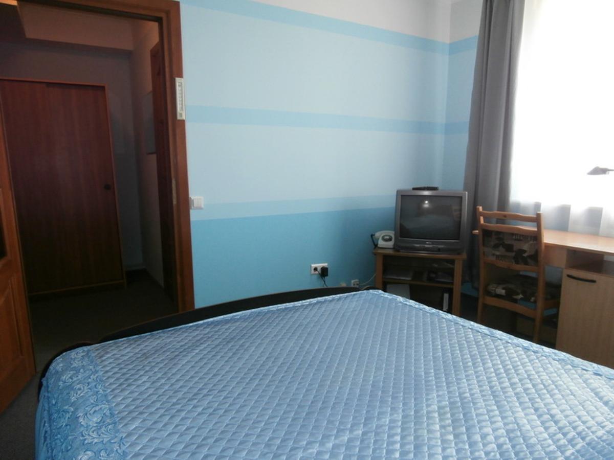 Hotel Muhavets Pruzhany エクステリア 写真
