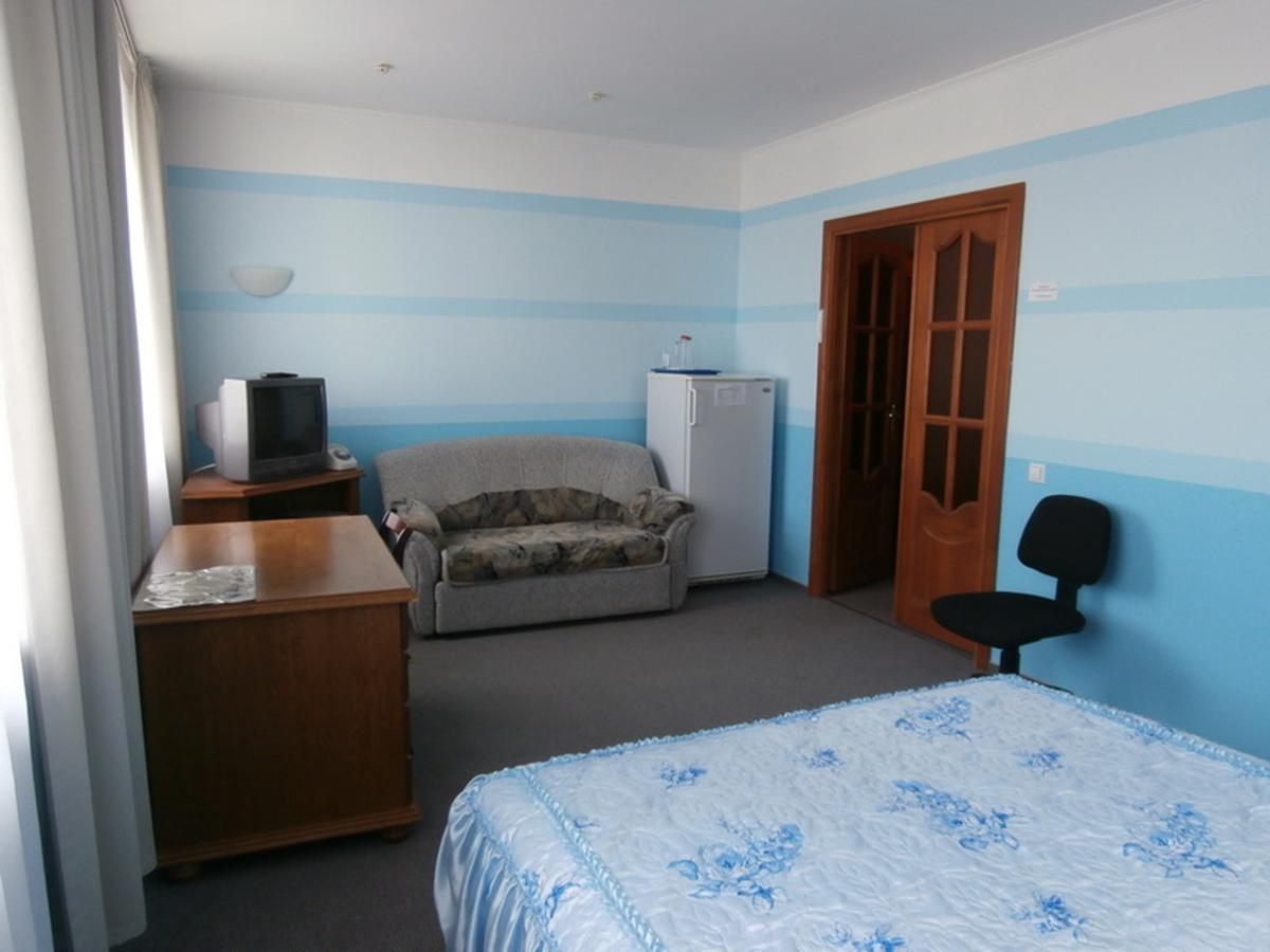 Hotel Muhavets Pruzhany エクステリア 写真