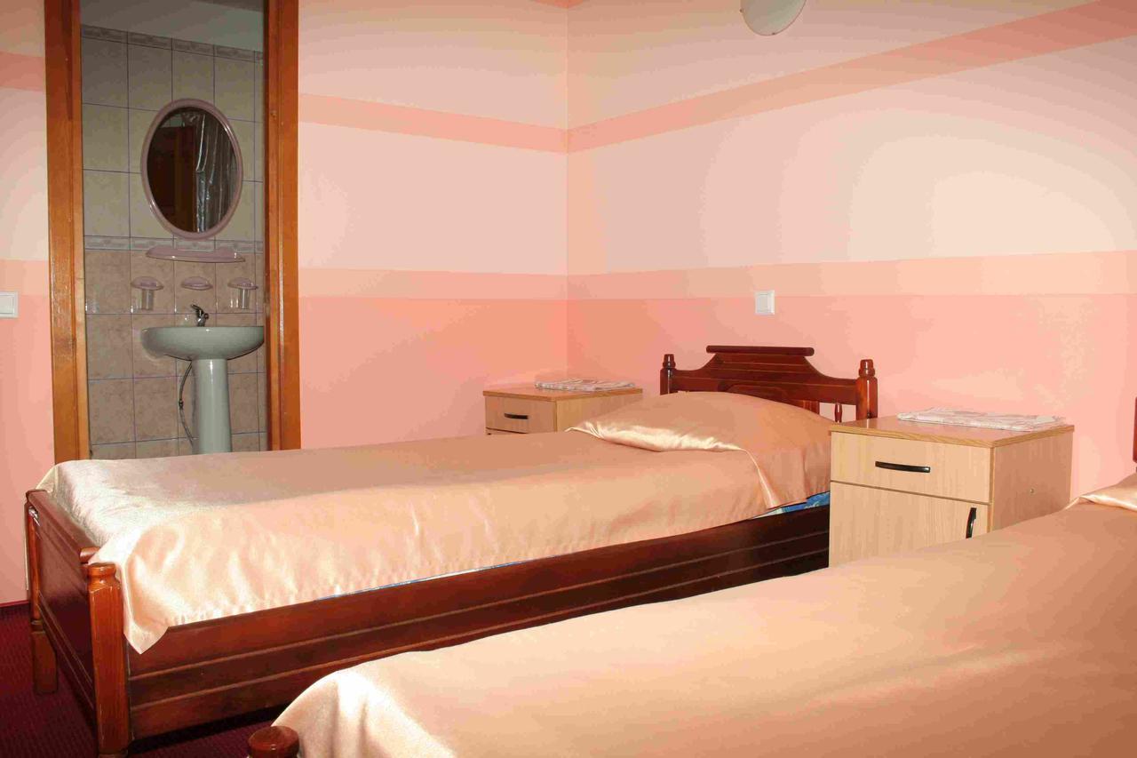 Hotel Muhavets Pruzhany エクステリア 写真